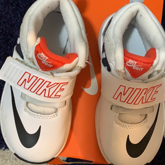 Nike Team Hustle D 8 - Picture 4 of 5